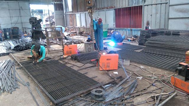 Nhận biết đơn vị sản xuất tấm Grating chất lượng