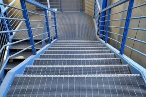 bac-cau-thang-grating-1