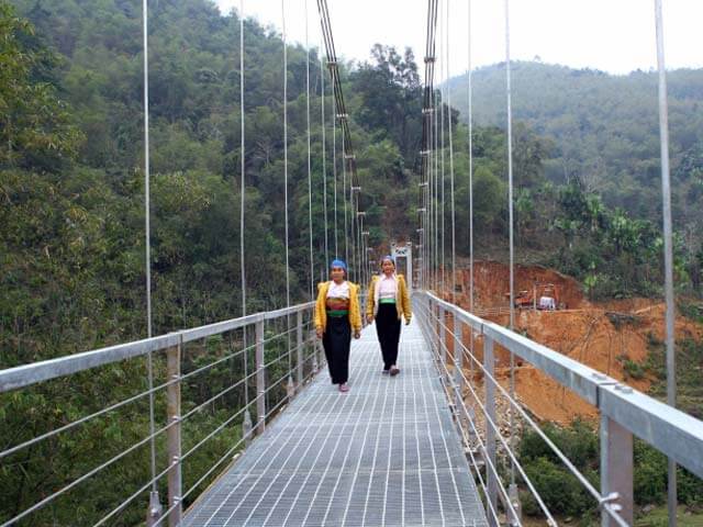 cau-treo-dan-sinh-grating