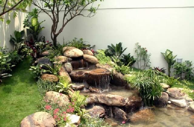 giai-phap-thoat-nuoc-san-vuon