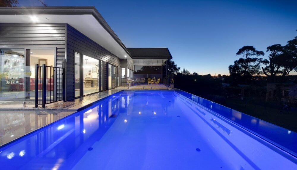 su dung den chieu sang de chieu sang be boi cua ban