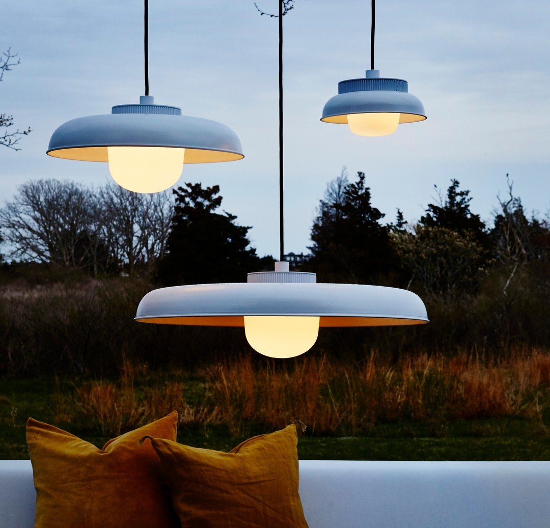 den chieu sang canh quan trang tri cho khong gian ngoai troi