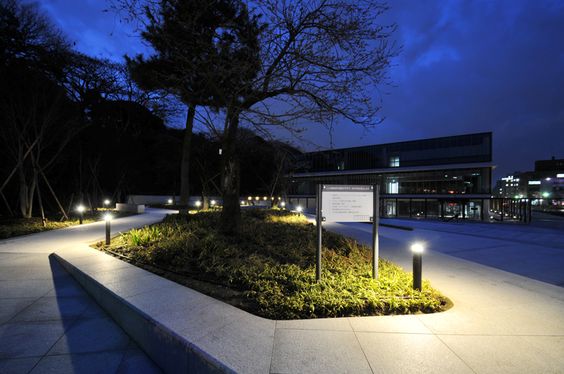 den tru duoc ung dung rong rai trong thuong mai