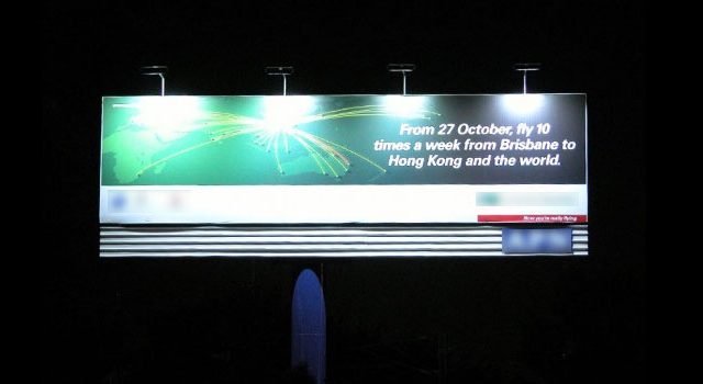 den led bang quang cao ngoai troi