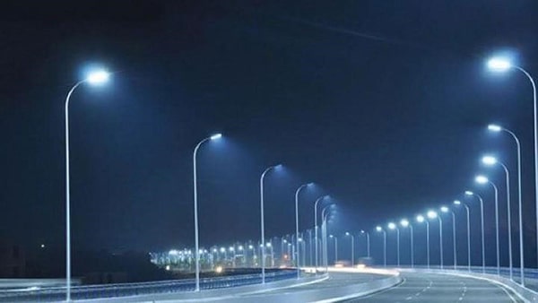 den led dem lai hieu qua nang luong vuot troi hon den cfl