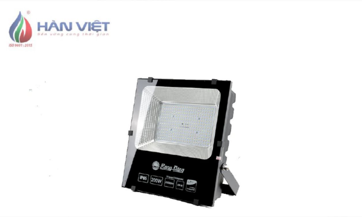 den-led-ngoai-troi-200w